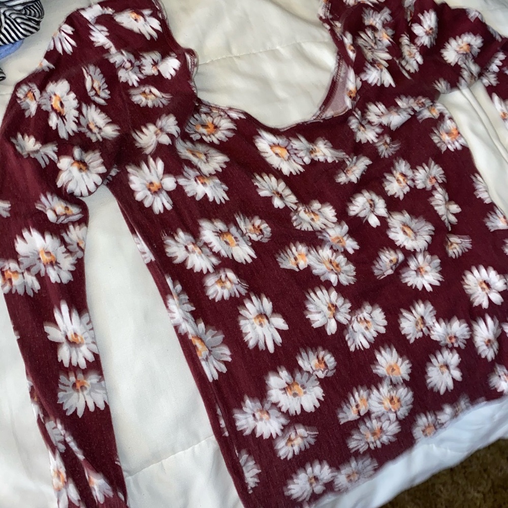 American Eagle crop top